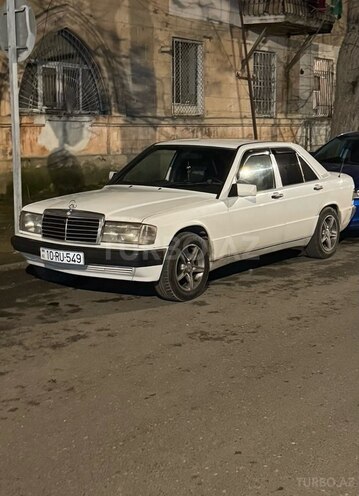 Mercedes 190-9
