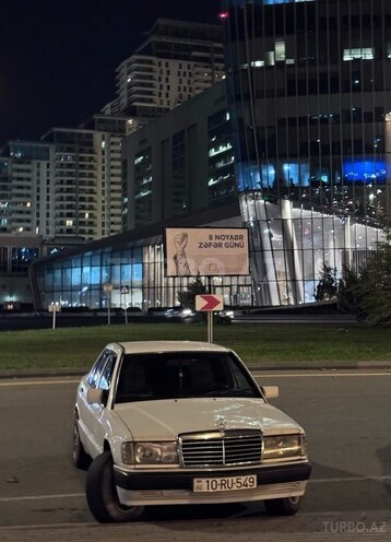Mercedes 190-7