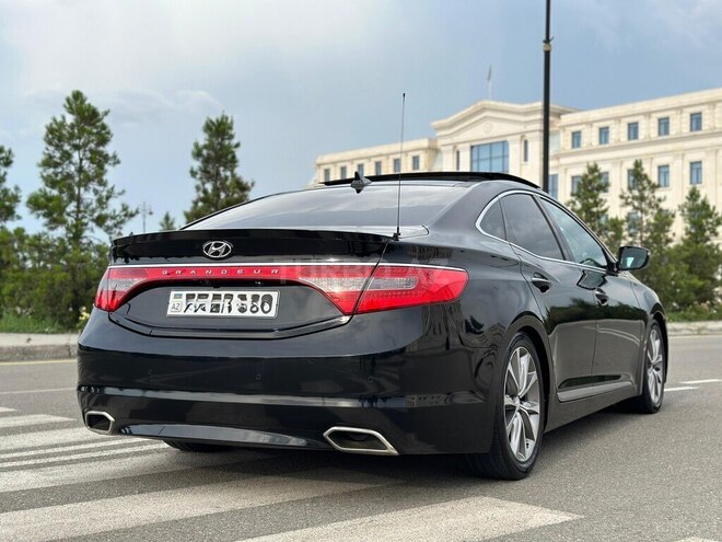 Hyundai Grandeur 2015, 230,000 km - 2.2 l - Bakı