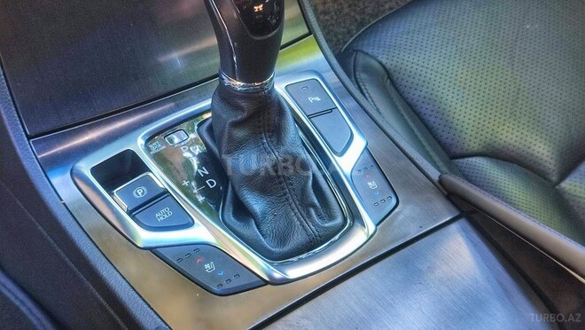 Hyundai Grandeur 2015, 230,000 km - 2.2 l - Bakı