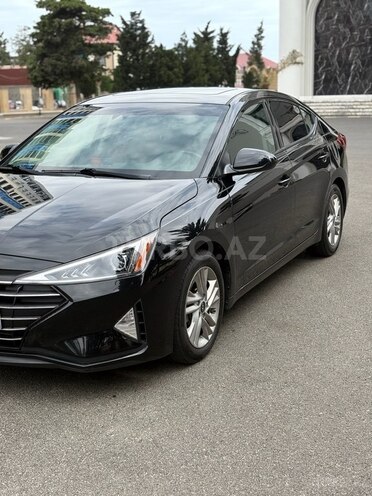 Hyundai Elantra-5