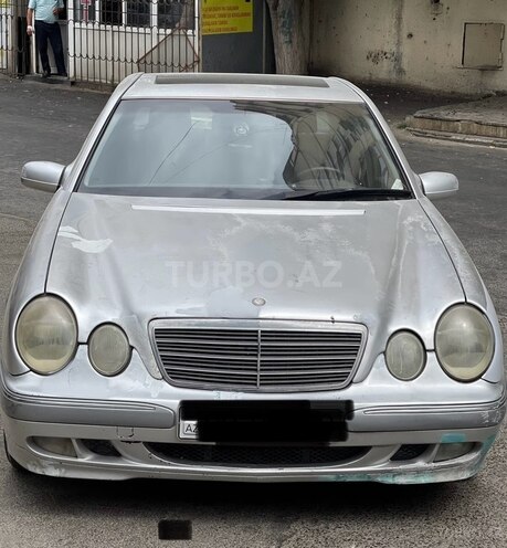 Mercedes E 220 d 2000, 445,000 km - 2.2 л - Bakı