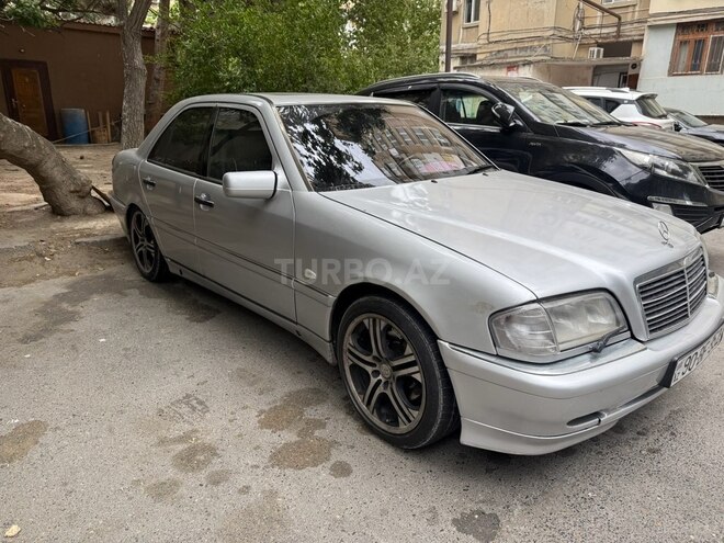 Mercedes C 240 1999, 300,000 km - 2.4 л - Bakı