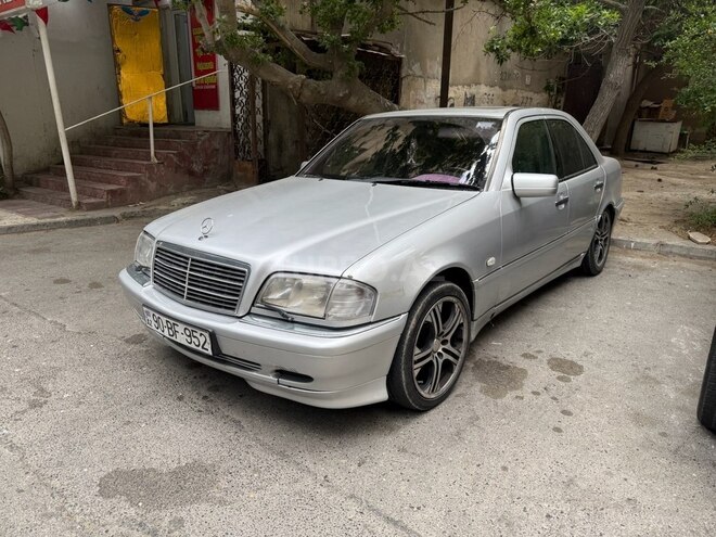Mercedes C 240 1999, 300,000 km - 2.4 л - Bakı