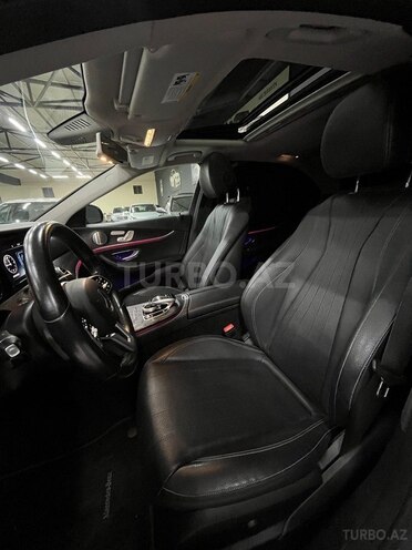 Mercedes E 300-7