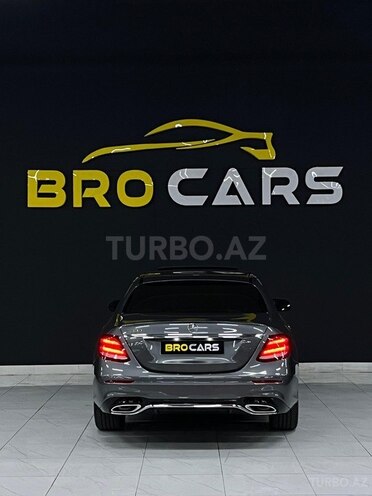 Mercedes E 300-14