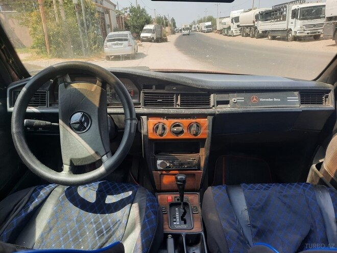 Mercedes 190 1991, 320,000 km - 2.0 l - Bakı