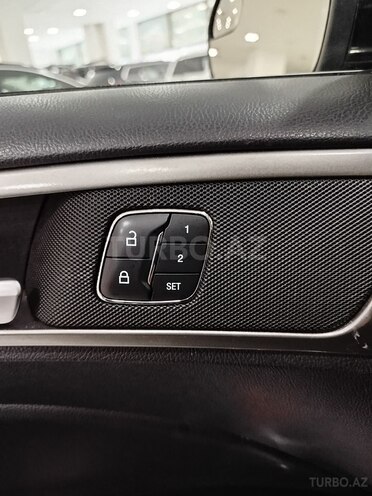 Ford Fusion (North America)-19
