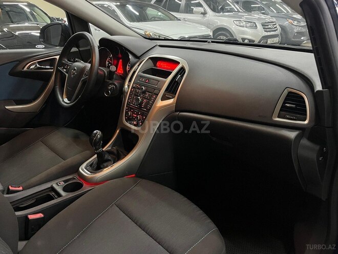 Opel Astra 2012, 251,211 km - 1.4 l - Bakı