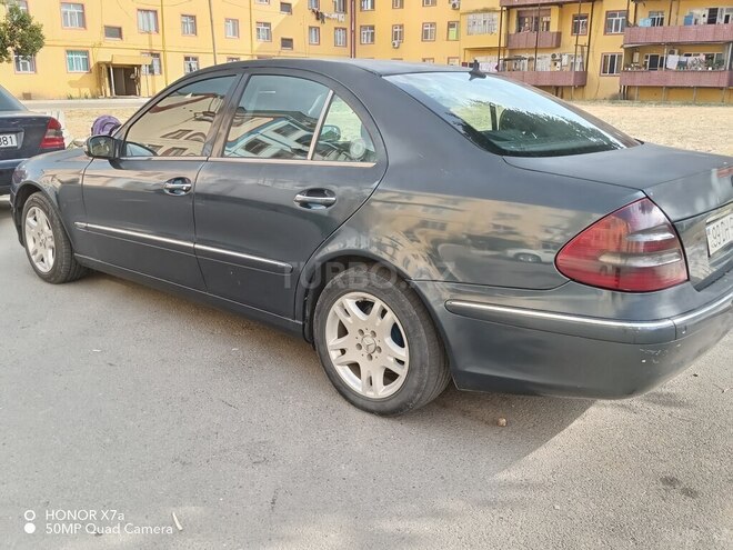 Mercedes E 220 d 2002, 425,000 km - 2.2 l - Masallı