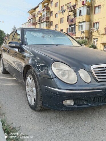 Mercedes E 220 d 2002, 425,000 km - 2.2 l - Masallı