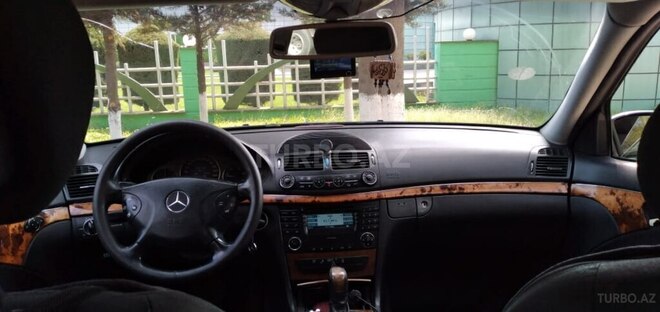 Mercedes E 220 d 2002, 425,000 km - 2.2 l - Masallı