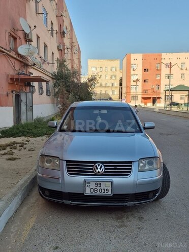 Volkswagen Passat 2003, 313,527 km - 1.8 l - Bakı