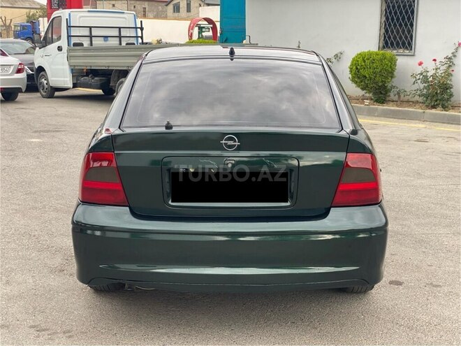Opel Vectra-3