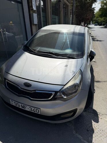 Kia Rio 2014, 180,000 km - 1.6 l - Bakı