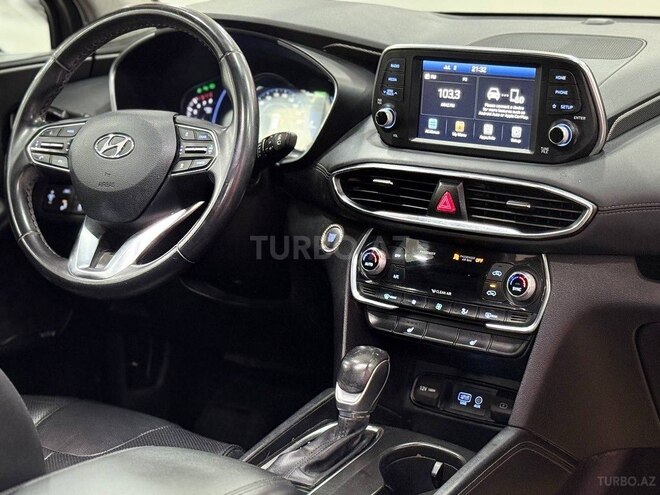 Hyundai Santa Fe-19