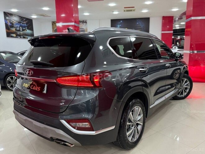 Hyundai Santa Fe-15