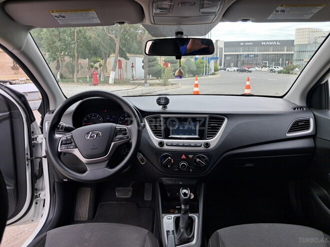 Hyundai Accent 2019, 130,357 km - 1.6 л - Bakı