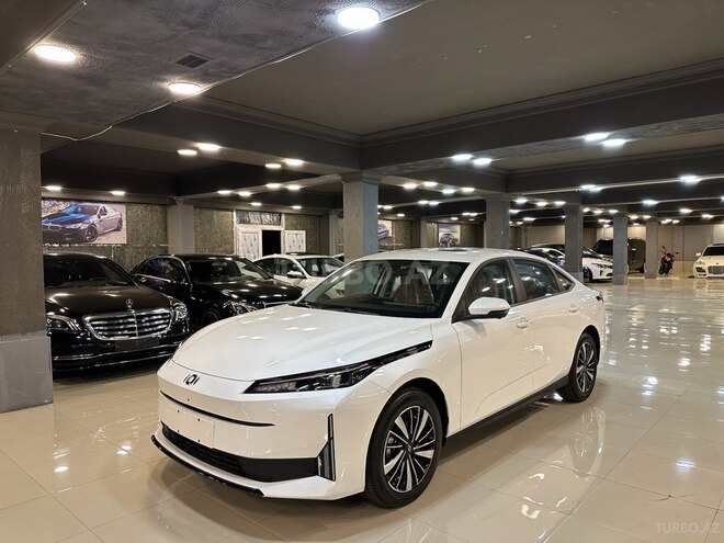 Changan Qiyuan A05 2024, 0 km - 1.5 l - Biləsuvar