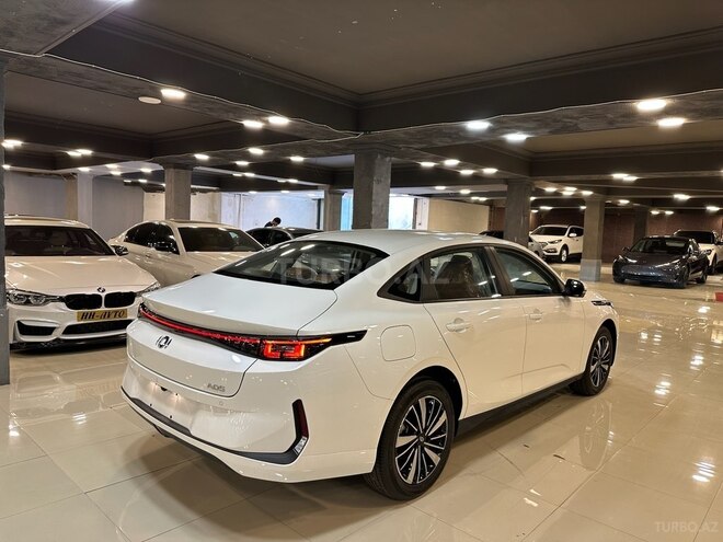 Changan Qiyuan A05 2024, 0 km - 1.5 l - Biləsuvar