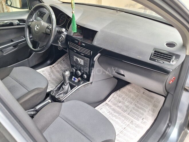 Opel Astra 2005, 298,000 km - 1.4 л - Bakı