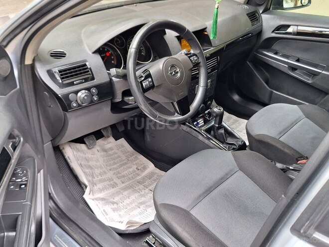 Opel Astra 2005, 298,000 km - 1.4 л - Bakı