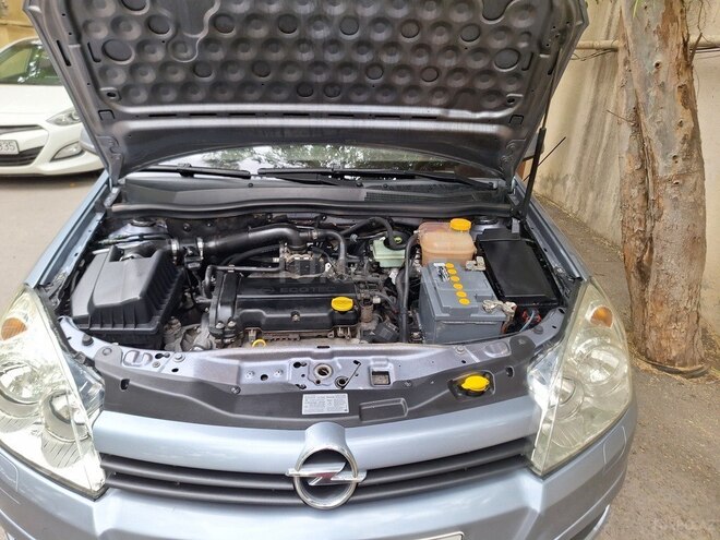 Opel Astra 2005, 298,000 km - 1.4 л - Bakı