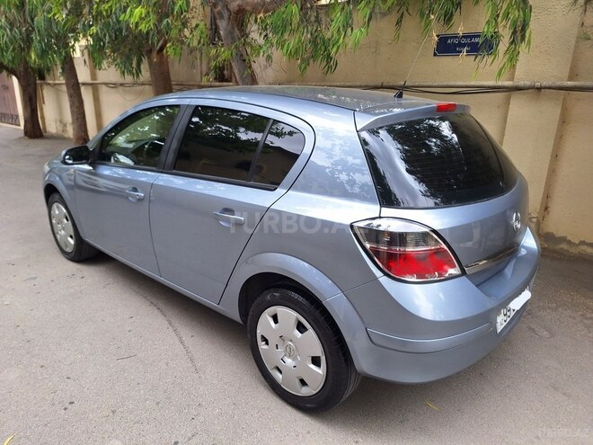 Opel Astra 2005, 298,000 km - 1.4 л - Bakı