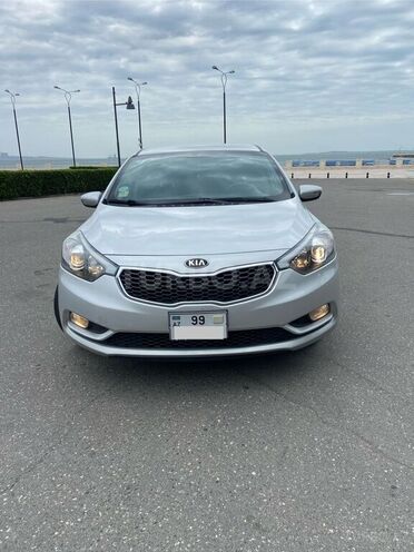 Kia Cerato-5