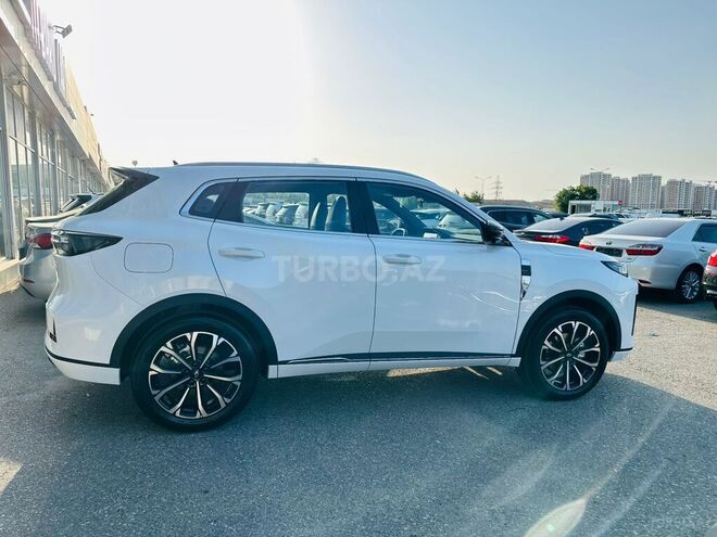Changan Qiyuan Q05-7