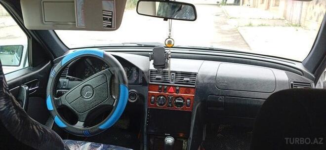 Mercedes C 200 2000, 240,000 km - 2.0 l - Tovuz