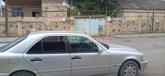Mercedes C 200 2000, 240,000 km - 2.0 l - Tovuz