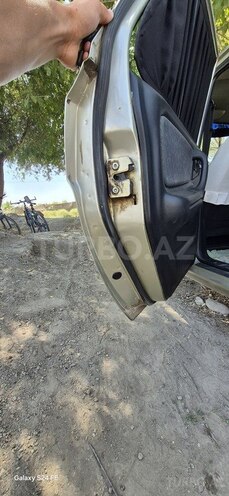 GAZ 31105 2006, 131,143 km - 2.3 l - Salyan