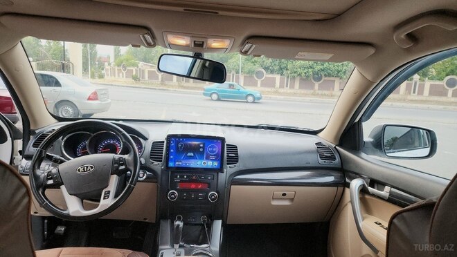 Kia Sorento 2011, 228,500 km - 2.4 l - Göyçay