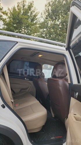 Kia Sorento 2011, 228,500 km - 2.4 l - Göyçay