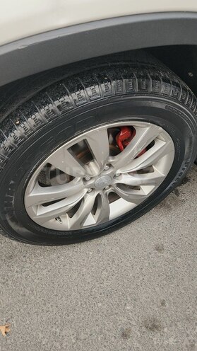 Kia Sorento 2011, 228,500 km - 2.4 l - Göyçay