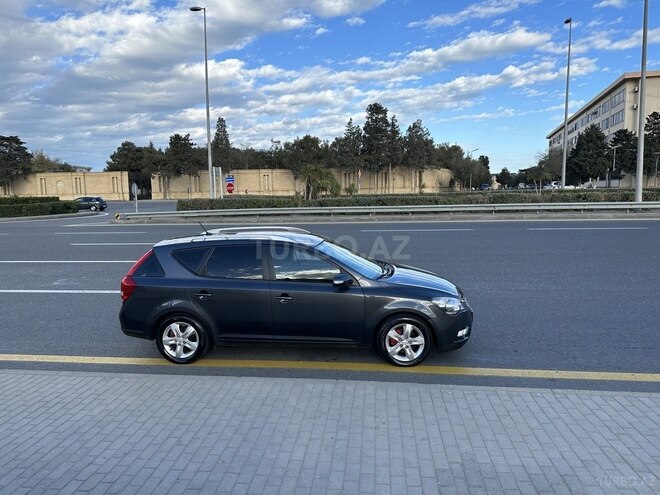 Kia  2011, 279,000 km - 1.6 l - Bakı