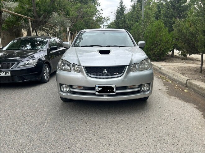 Mitsubishi Airtrek 2002, 178,000 km - 2.0 л - Bakı