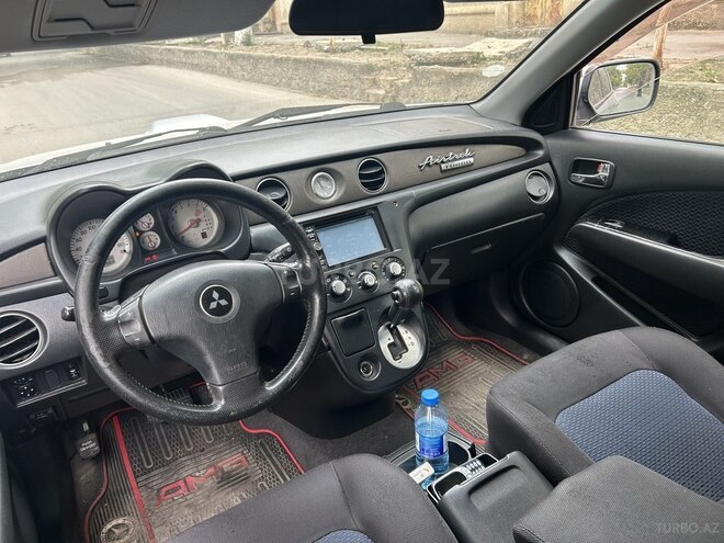 Mitsubishi Airtrek 2002, 178,000 km - 2.0 л - Bakı
