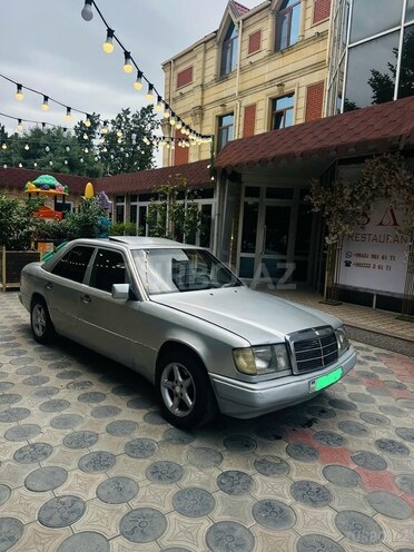 Mercedes E 200 d 1991, 218,000 km - 2.0 l - Quba
