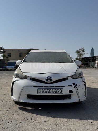 Toyota Prius V 2015, 300,000 km - 1.8 l - Bakı