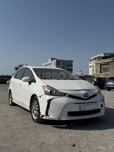 Toyota Prius V 2015, 300,000 km - 1.8 l - Bakı