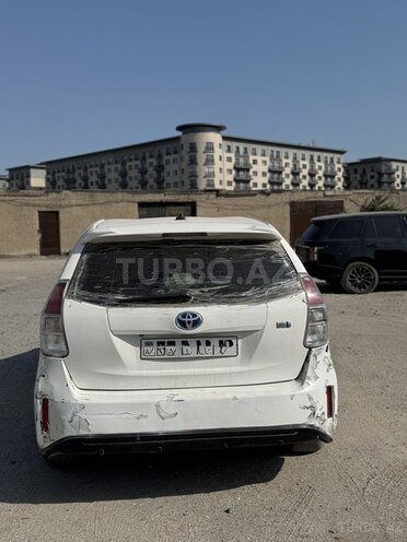 Toyota Prius V 2015, 300,000 km - 1.8 l - Bakı