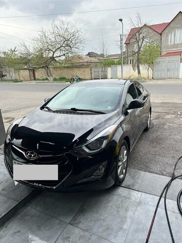 Hyundai Elantra-4