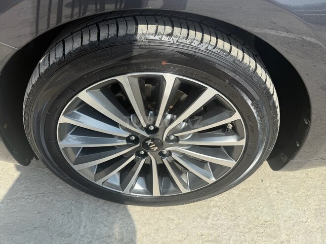 Kia K7-4
