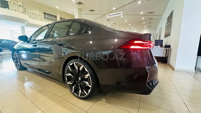 BMW 520-9
