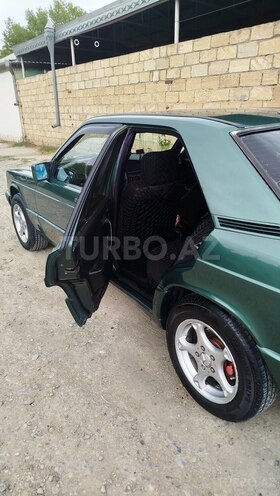 Mercedes 190 1991, 296,854 km - 2.0 л - Mingəçevir