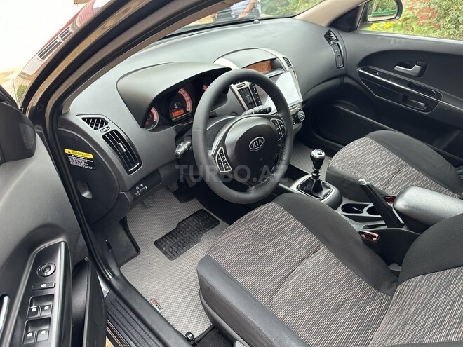 Kia  2008, 212,000 km - 1.6 l - Bakı