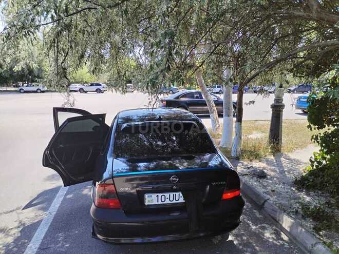 Opel Vectra 1996, 150,000 km - 1.8 l - Qax