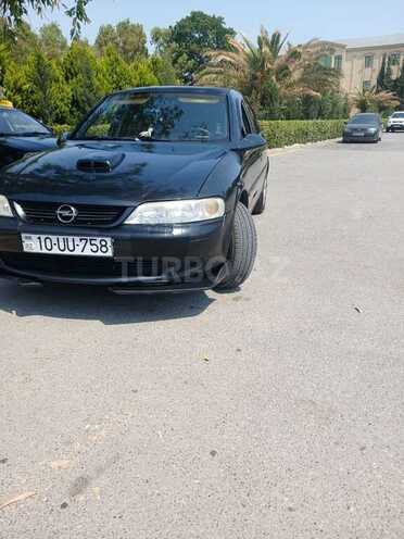 Opel Vectra 1996, 150,000 km - 1.8 l - Qax